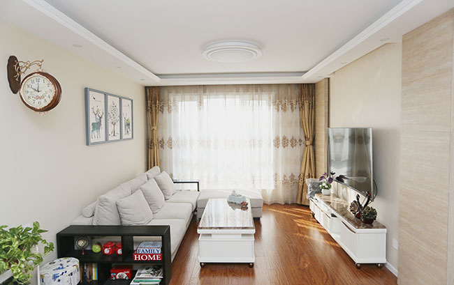 可以在瓷磚地面直接鋪木地板嗎？